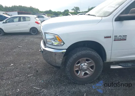 2018 Ram 2500 Tradesman 4X4 6'4 Box z USA, uszkodzony, nr VIN 3C6UR5CJ1JG283957